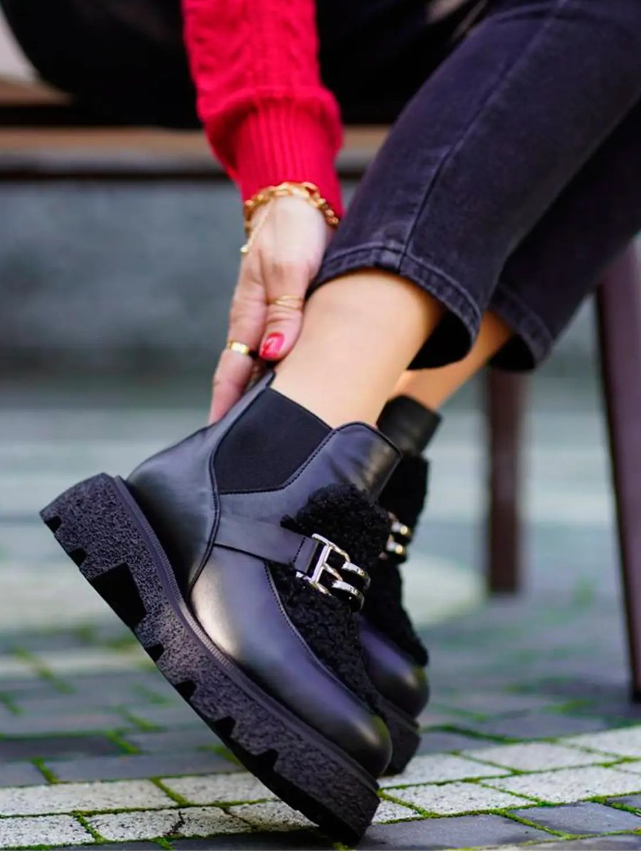 Women's Fall Buckle Boots