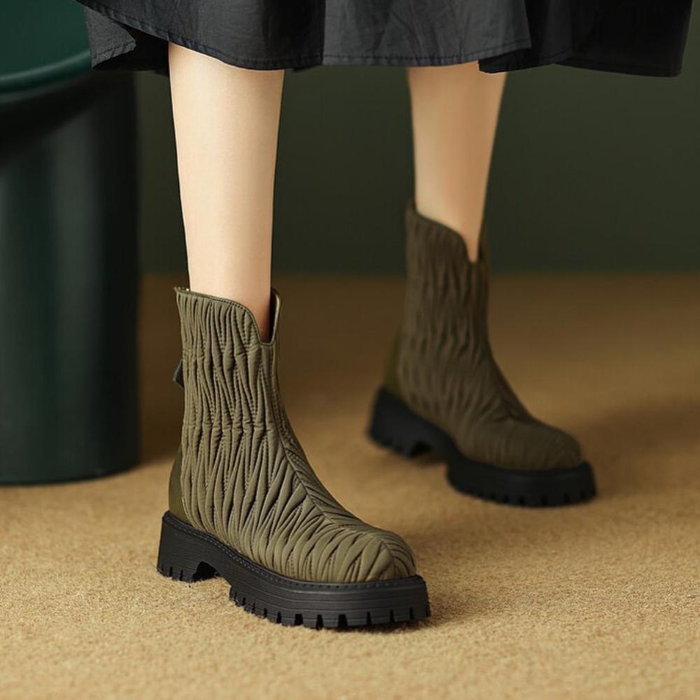 Design style fall and winter padded embroidered knit upper Martin boots