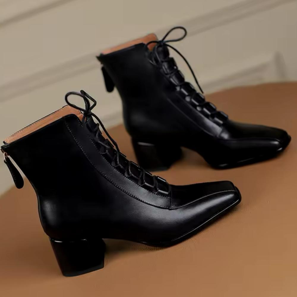 Ladies Lace-up High Top Leather Boots