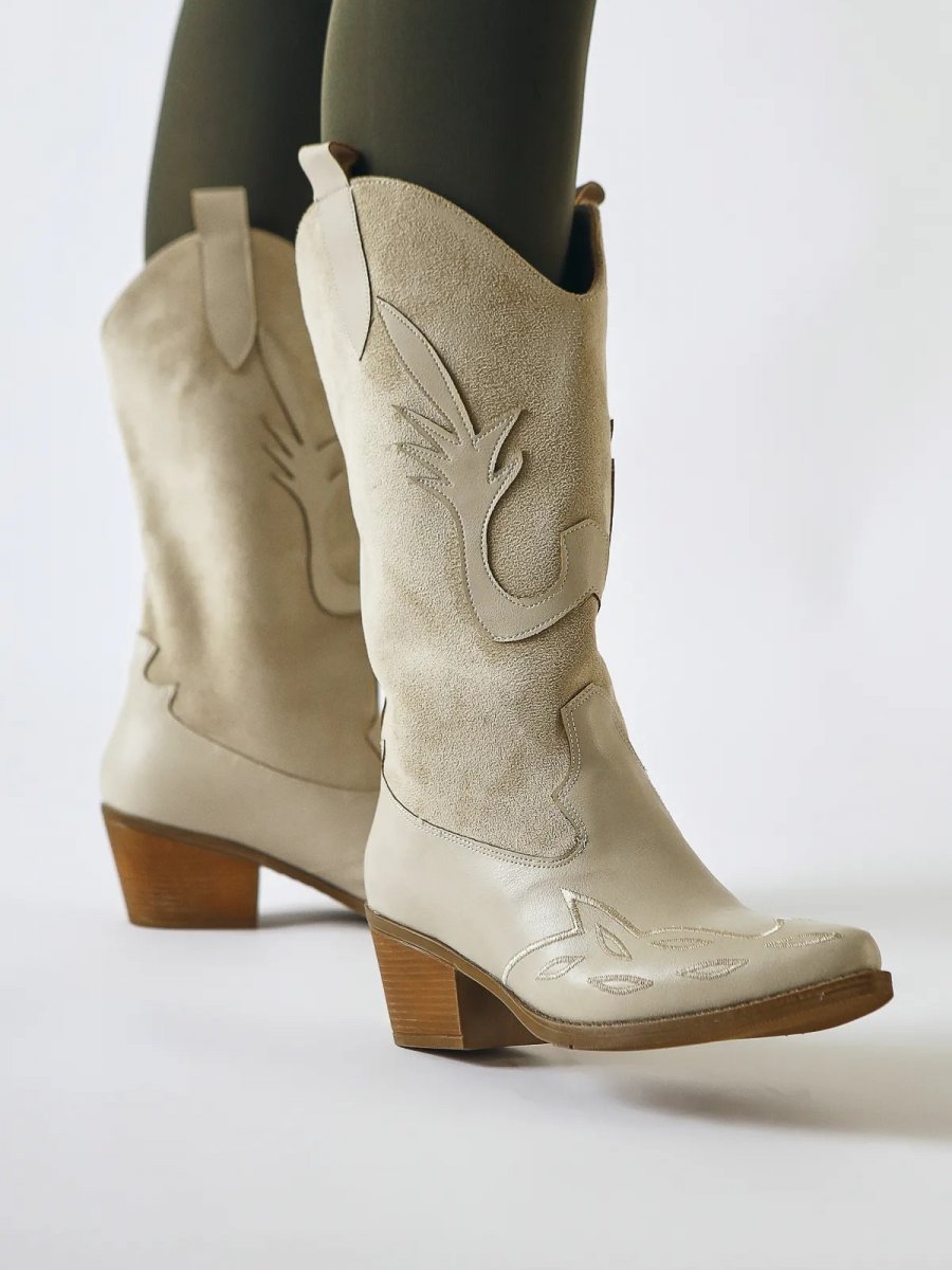 Suede Detailed Embroidered Pointed Toe Western Boots