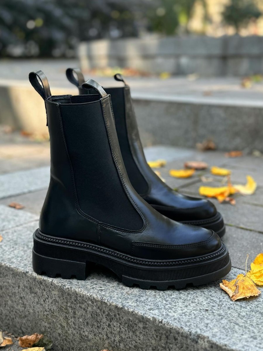 Women's Lightweight High Top Boots