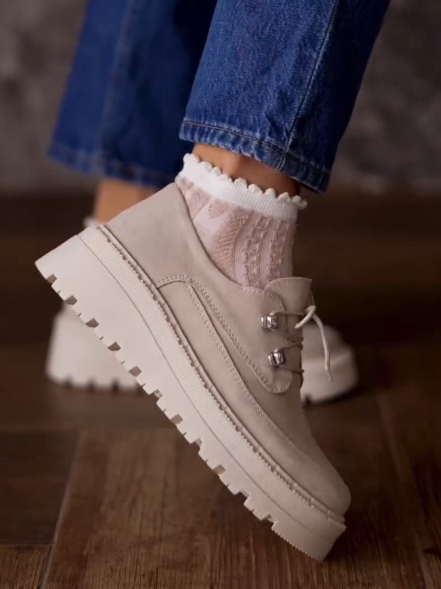 Ladies Lace-Up Casual Shoes