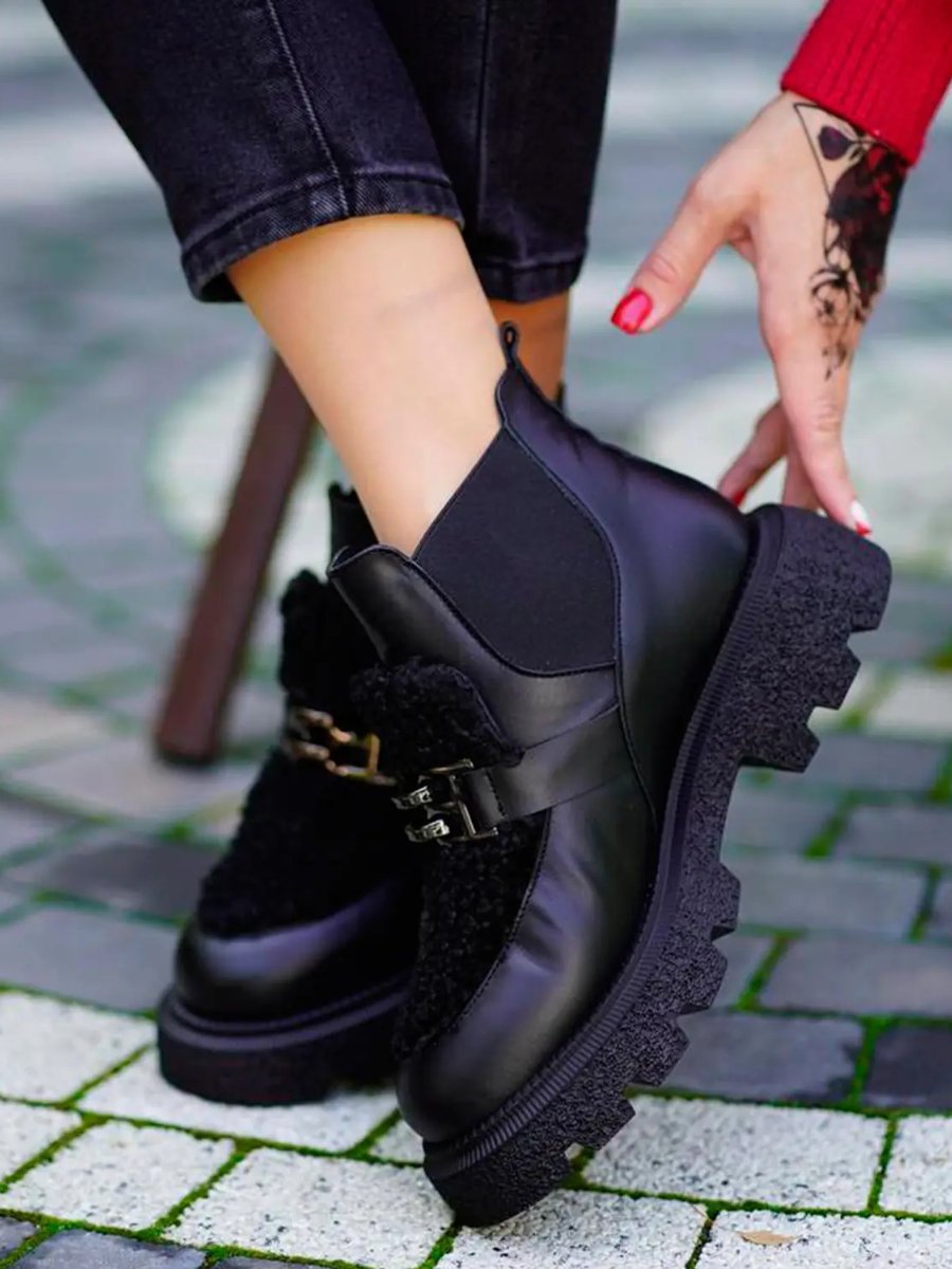 Women's Fall Buckle Boots