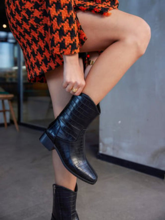 Crocodile Patterned Thick Heel Ankle Boots