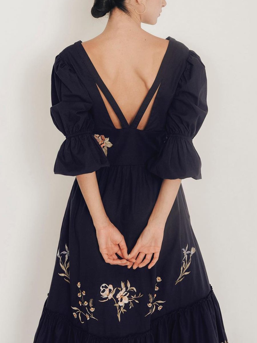 Elegant Floral V-Neck Midi Dress